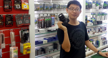 Shopping for cameras in Taipei