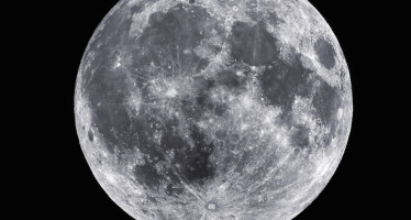 Photograph of the full moon